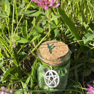 Money Spell Jar with green thread, Fehu rune, and pentagram charm – Mistwillow