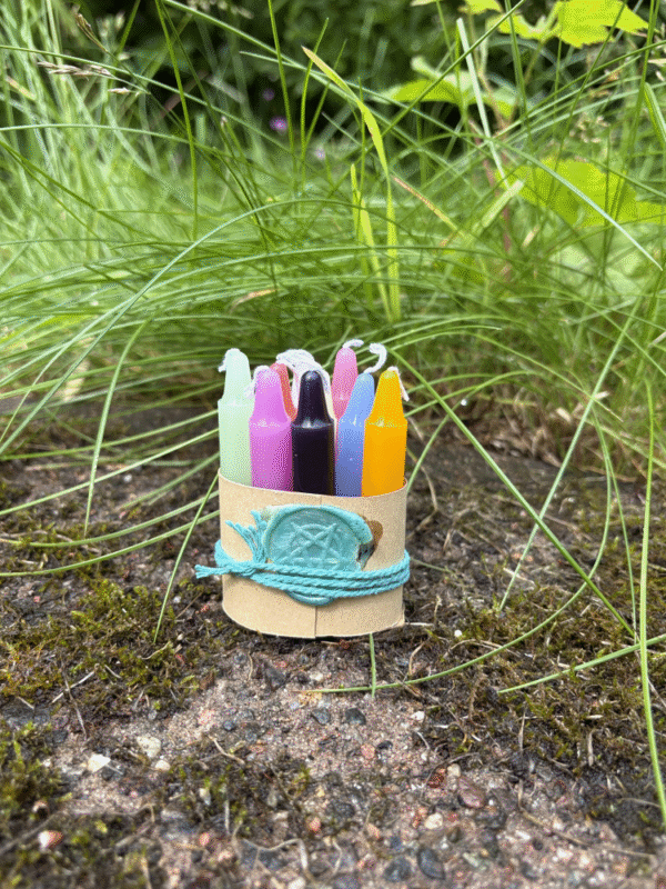 Mini ritual candles in nine colors – spell candles for altar work, rituals and magic – Mistwillow